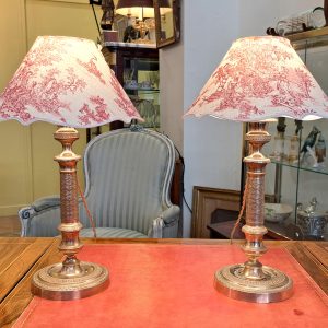 Paire de lampes toile de Jouy en bronze doré d'époque XIXème