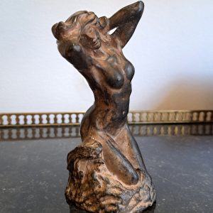 Femme nue en bronze d'après la Toilette de Vénus de Rodin